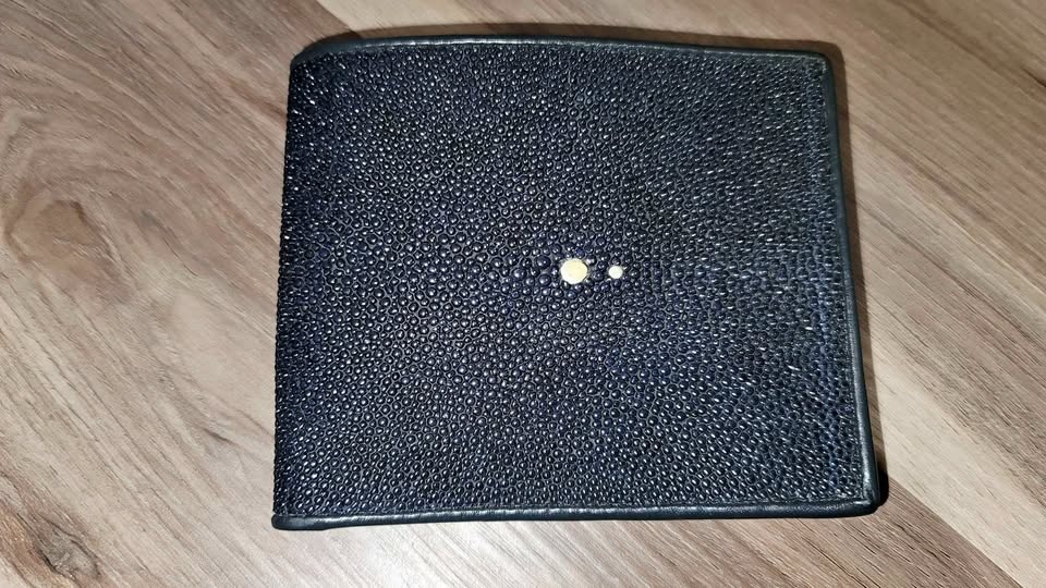 Genuine stingray skin wallet