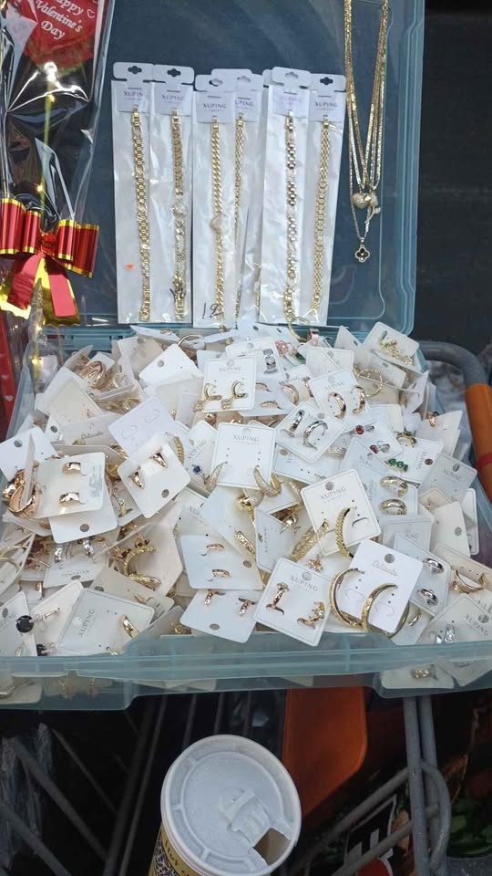 Various Xuping Earrings and Necklaces - photo 4