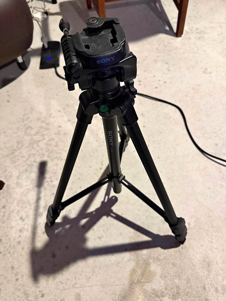 Used Sony VCT-R640 Video Camera Tripod