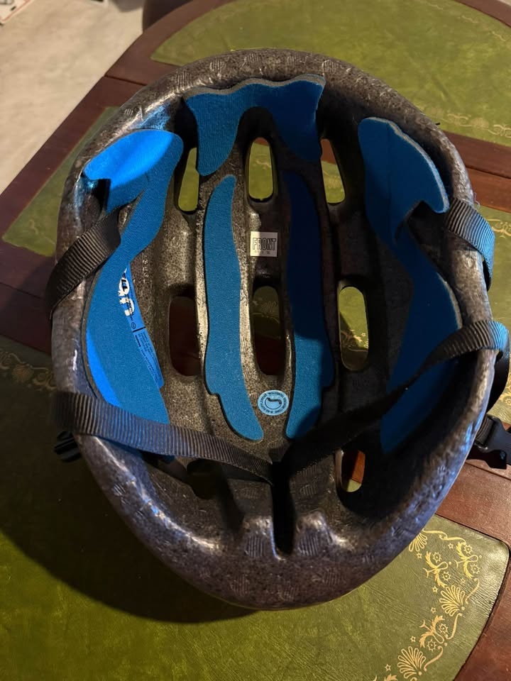 Specialized Bike Helmet – Adult - photo 5