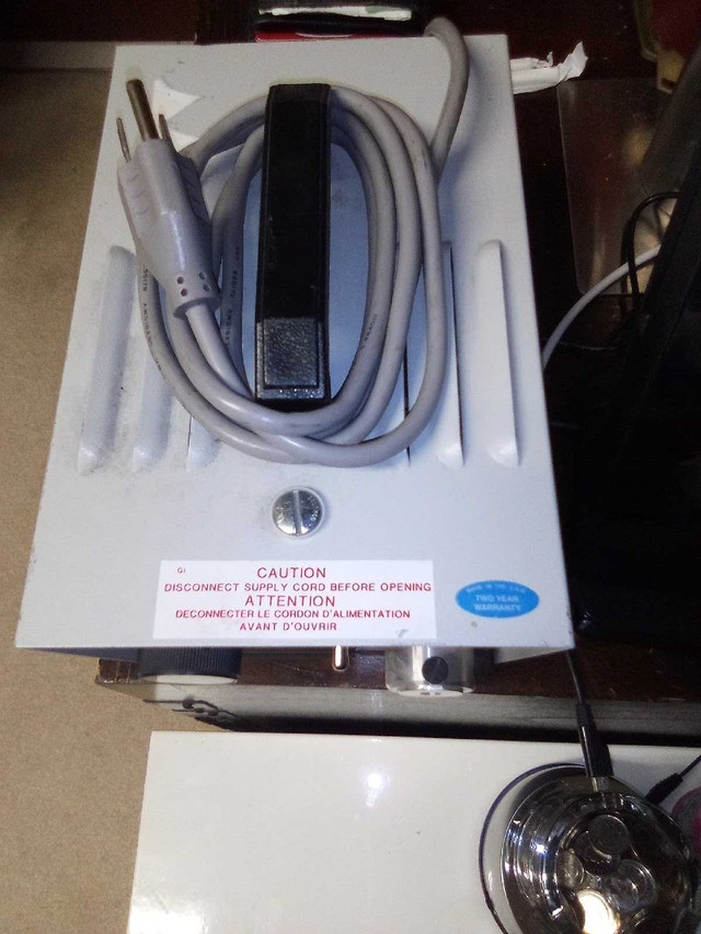 Fiber Optic Illuminator - photo 3