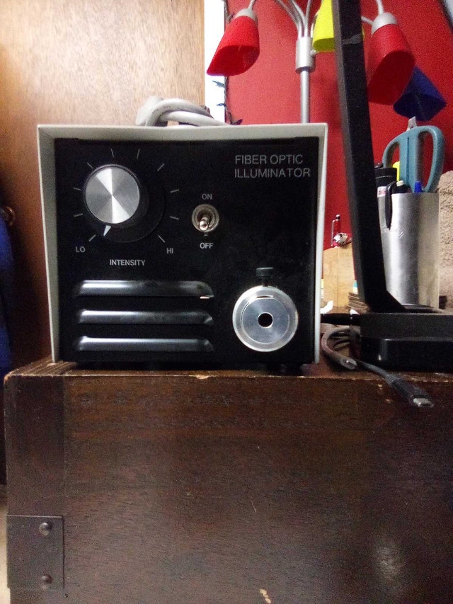 Fiber Optic Illuminator - photo 4