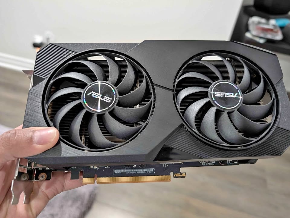 Asus AMD RX 7600 OC GPU - 8GB VRAM - Can be undervolted to 85mV