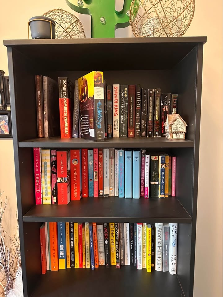 Matching IKEA Bookshelves/bookcases - photo 3