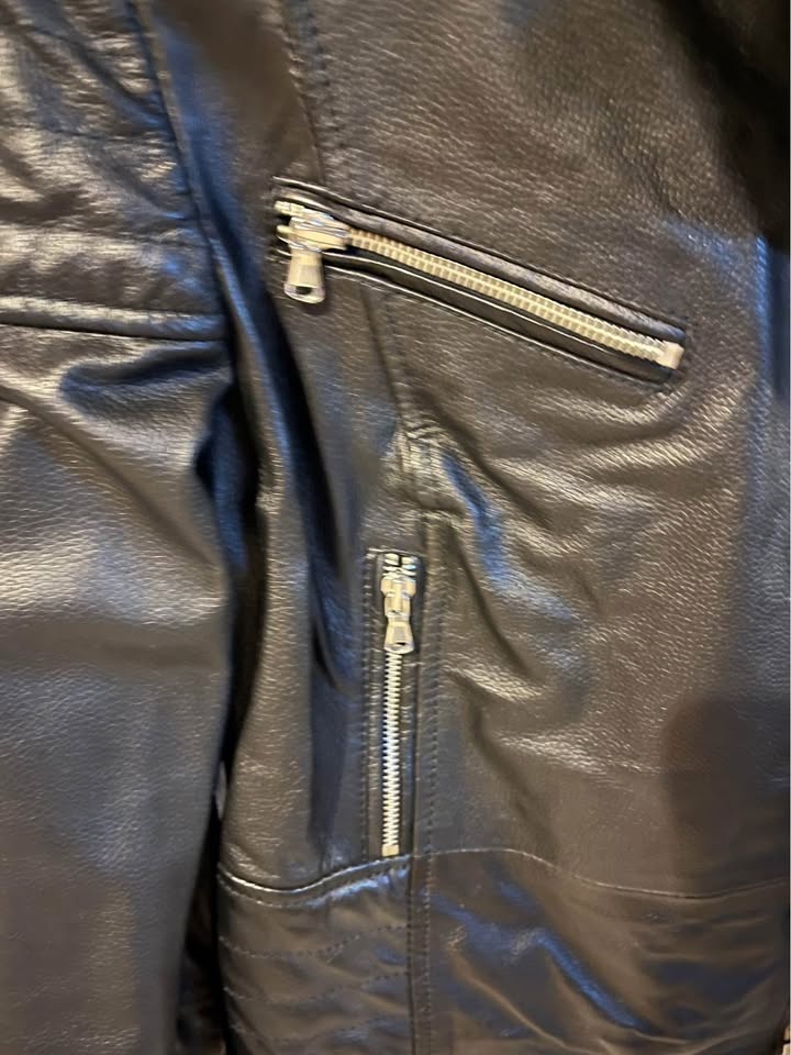 Barneys’ Originals Leather Jacket - photo 5