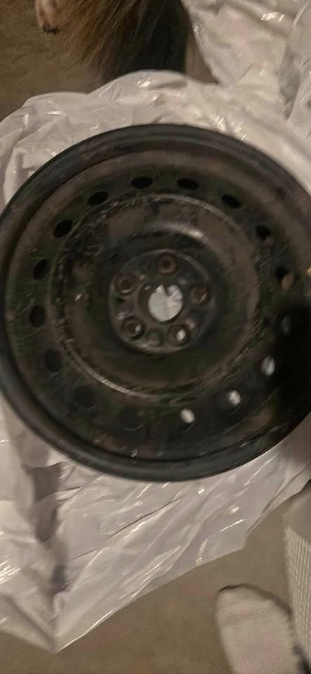 Rim 16, Bolt Pattern 4"