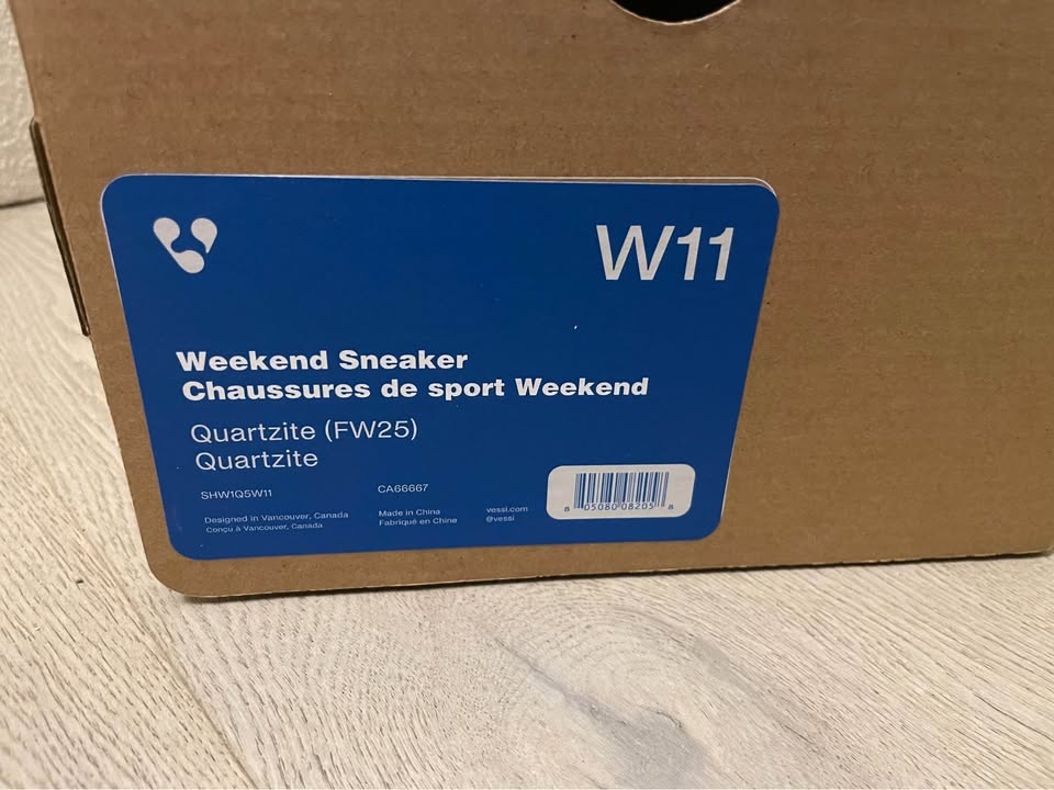 Brand new Vessi women size 11 weekend sneaker 🏆 - photo 2