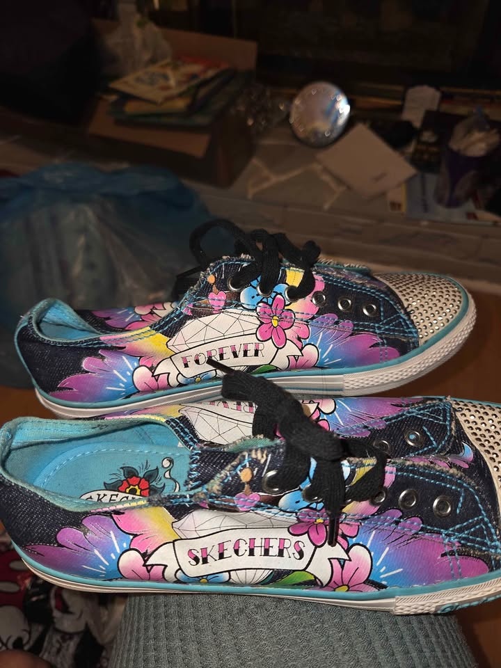 Skechers Rhinestone Toe Floral Print Sneakers - photo 2