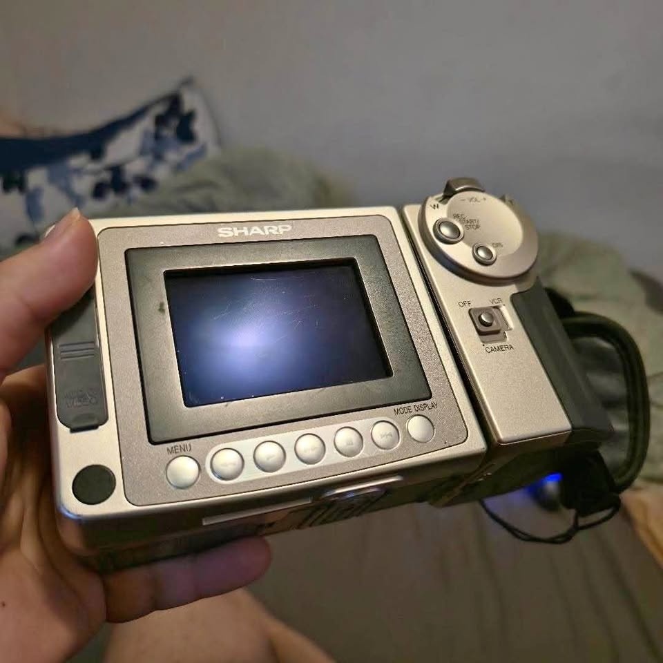 Vintage Camera - Sharp ViewCam VL-E680