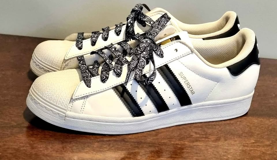 Adidas Superstar Sneakers White Black Bandana Laces Size 10 Men - photo 2