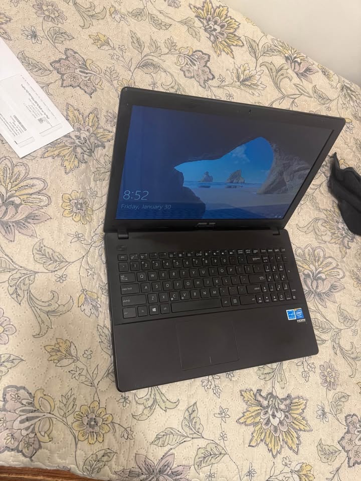 Asus Laptop - Windows 11, 500GB SSD, 6GB RAM - photo 2
