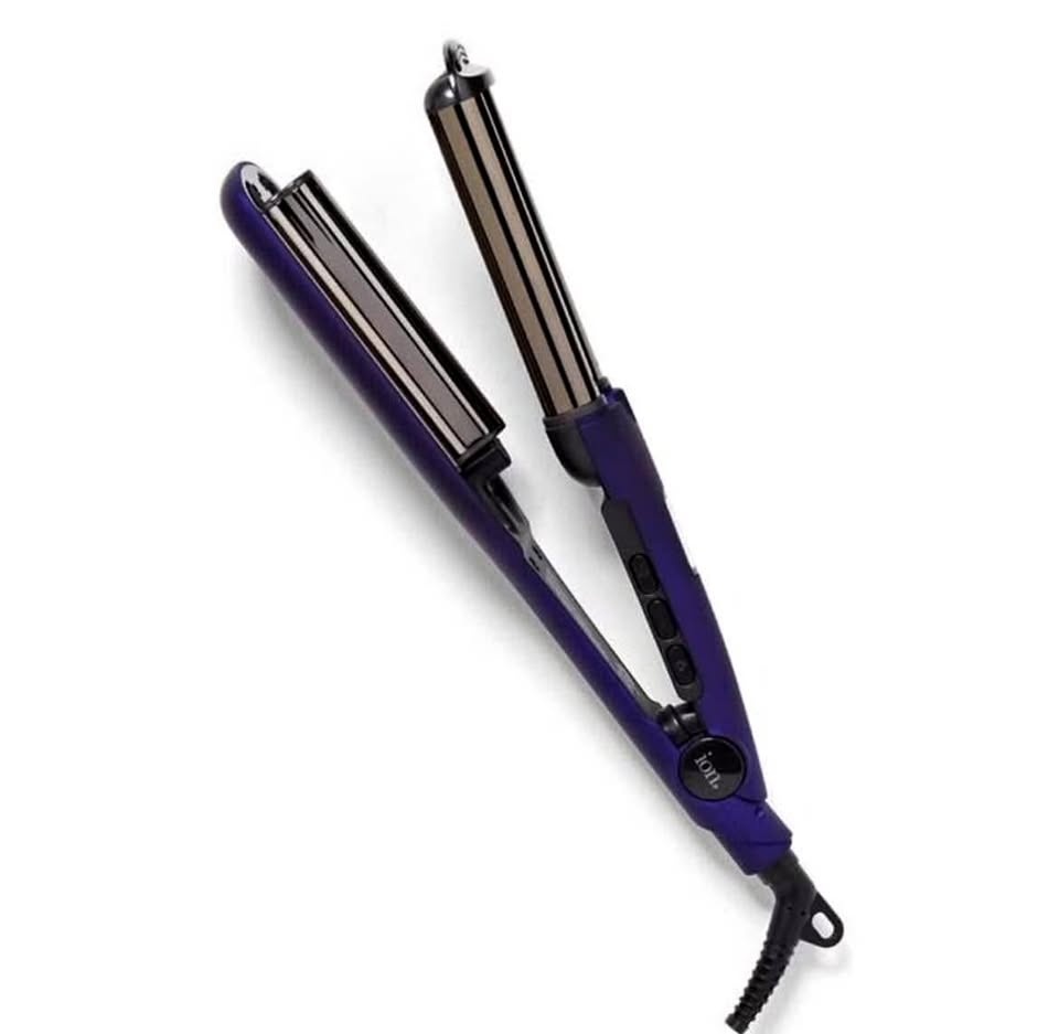 ion. Titanium Pro Triple Barrel Waver