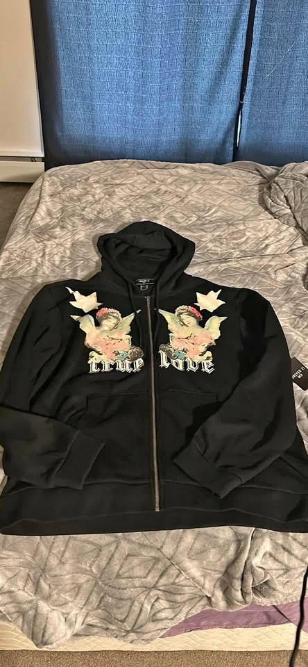 Brand New Men’s Hoodie XL