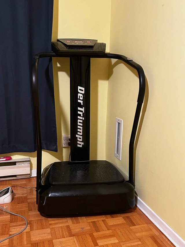 Der Triumph Vibration Machine with Handles 🧡