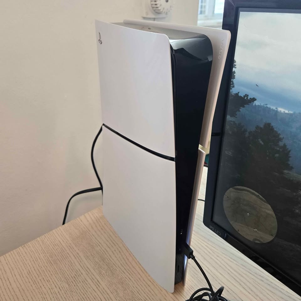 PS5 Slim Digital 1TB - Clean, Good Controller, Box 🏆 - photo 2