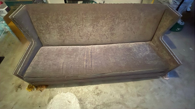 4 Seater Sofa - photo 4