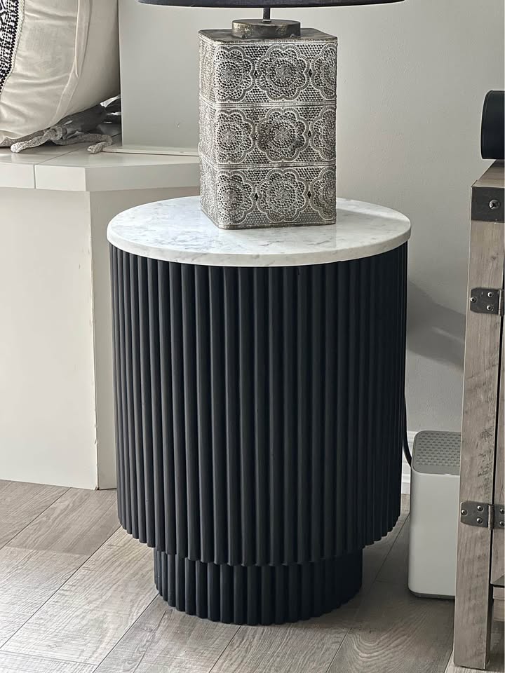 Wooden fluted table with marble top - photo 2