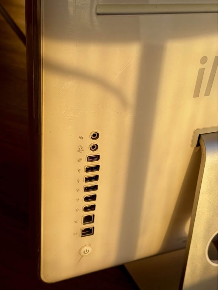 Apple iMac 2005 - photo 4