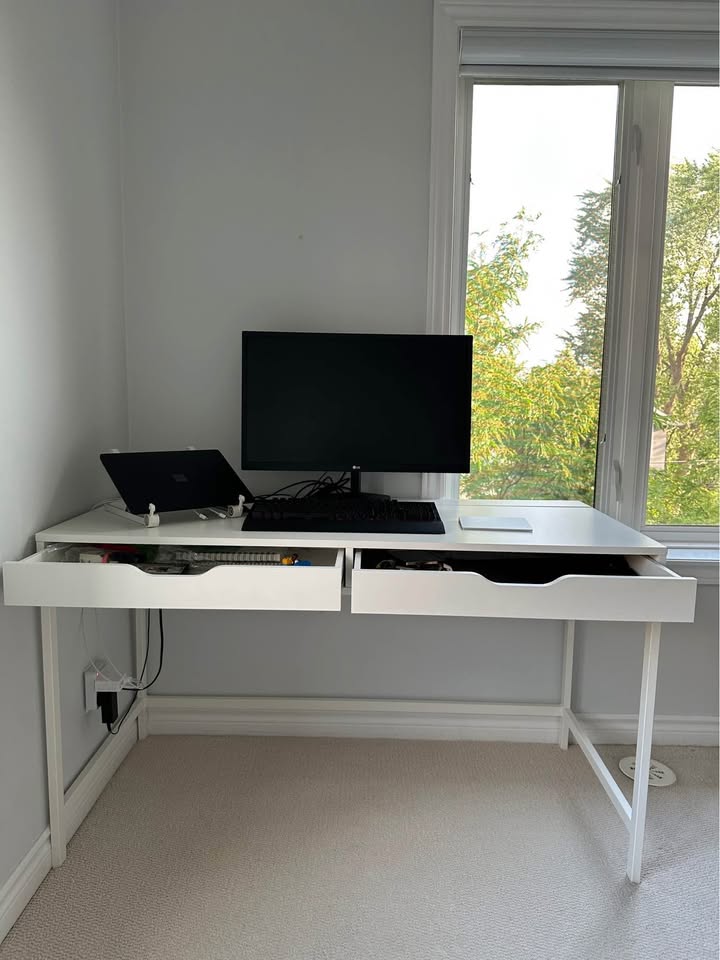 IKEA desk with drawers - photo 4
