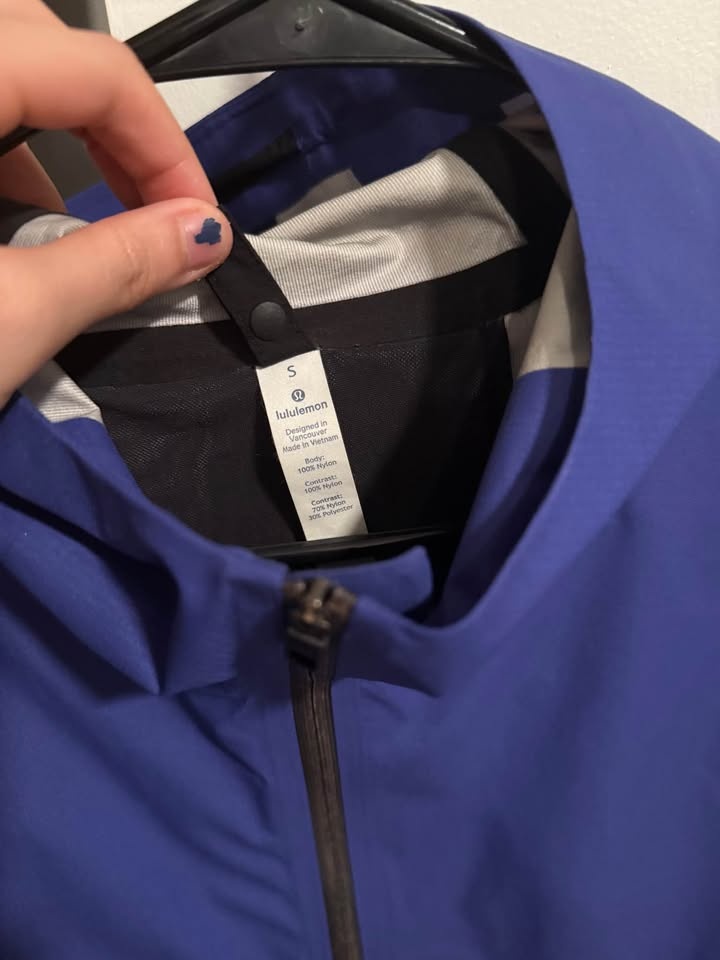 Lululemon Lightweight Wind Jacket Size S - photo 2