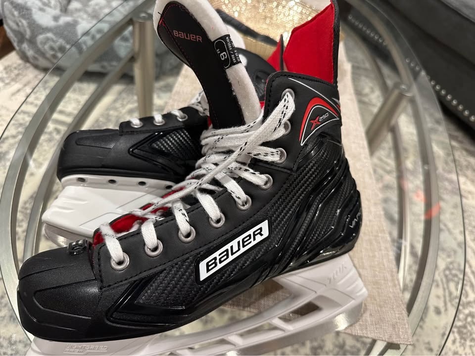 Bauer X250 Ice Skates Size 9R - photo 2