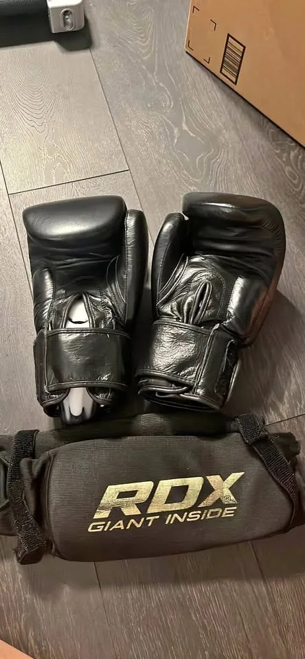 🥕 Boxing Gloves and Pad - OpenMat and RDX brand thumbnail