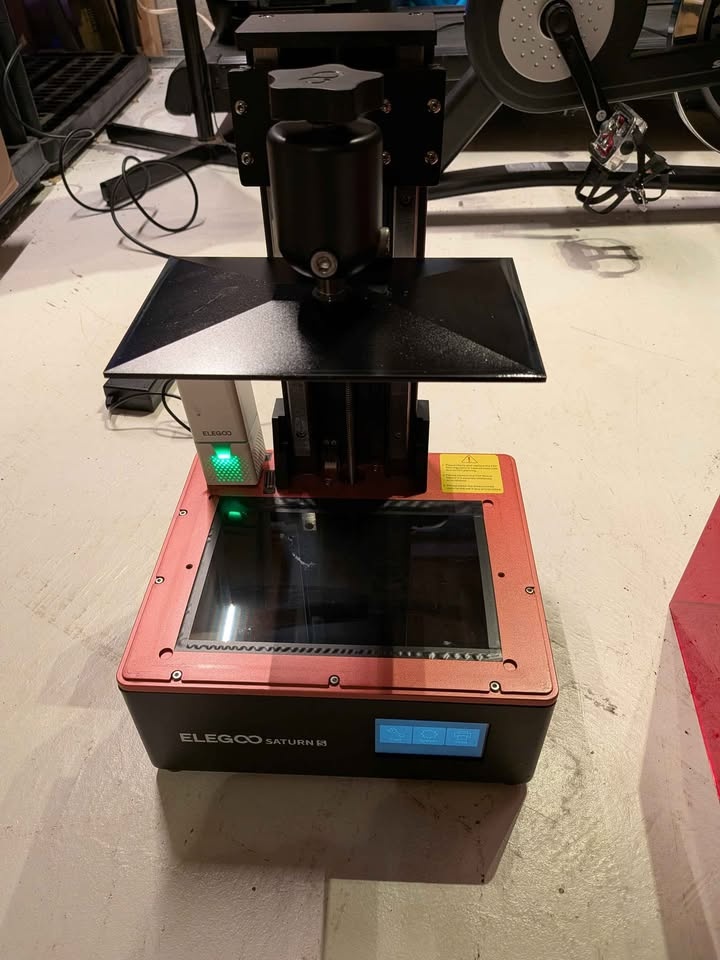 Elegoo Saturn S Resin 3D Printer - photo 3