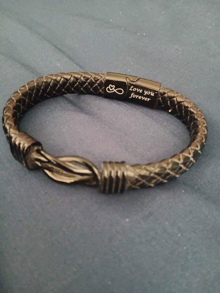Infinity bracelet - photo 2