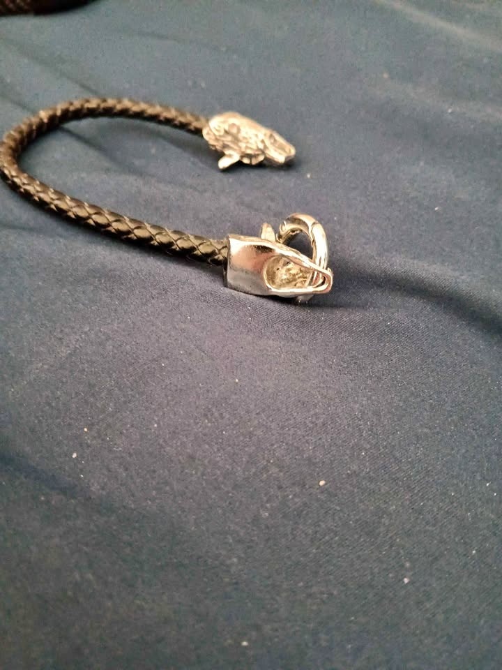 Mens wolf bracelet