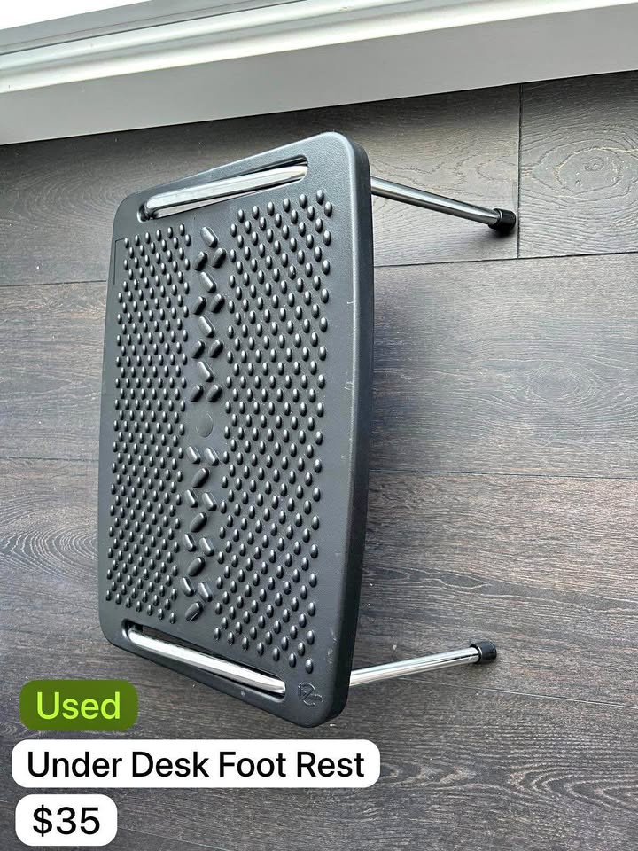 Adjustable Foot Rest 🥕