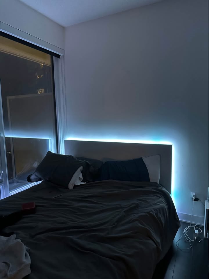 IKEA Malm queen bed for sale - White - photo 4