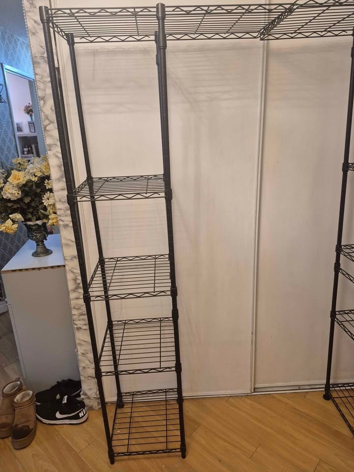 Closet rack / plant stand / shelf - photo 3