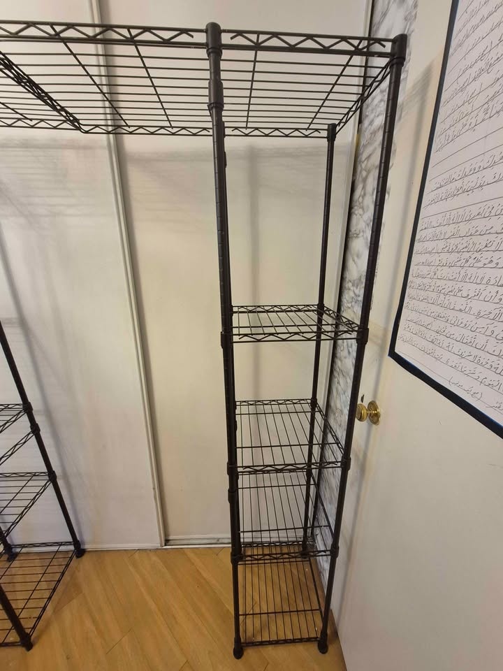 Closet rack / plant stand / shelf - photo 4