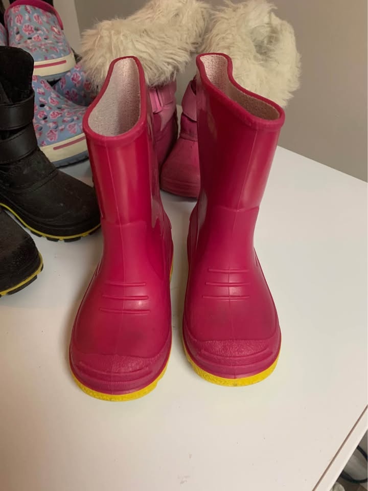 Rain boots size 8 - photo 2
