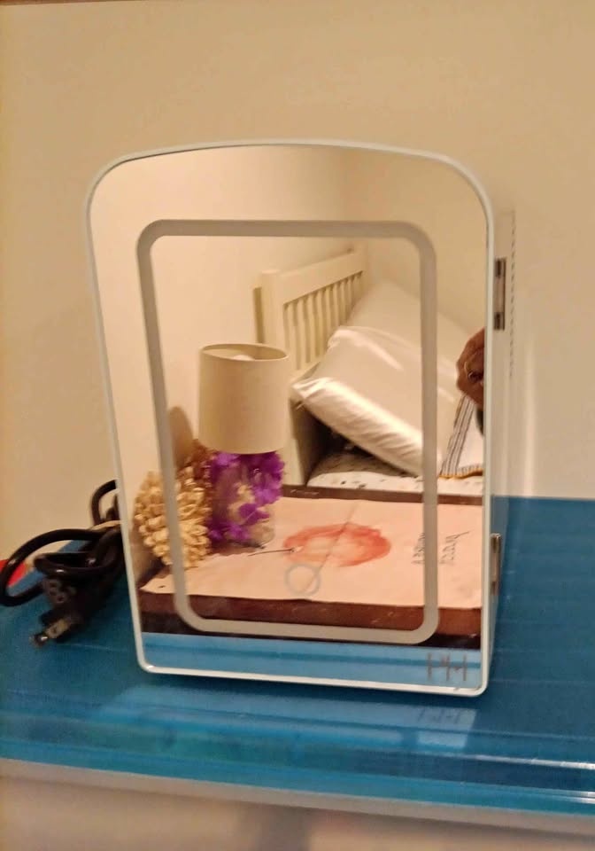Mini Cosmetics Fridge