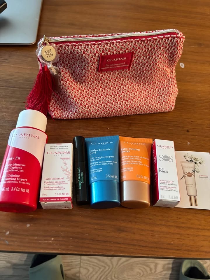 Clarins 6 Pieces Skincare Samples Set