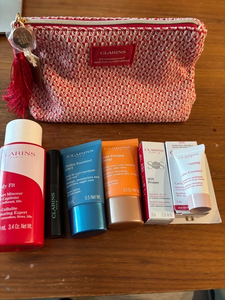 Clarins 6 Pieces Skincare Samples Set - photo 2