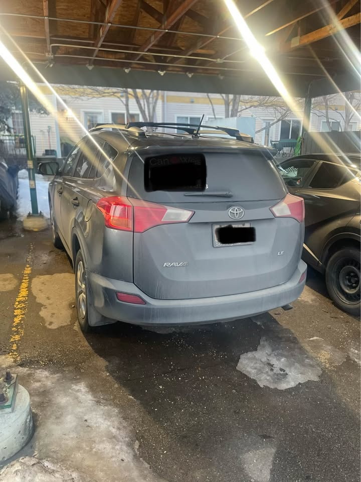 2013 Toyota RAV4 LE FWD - photo 2