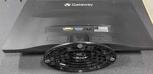 Gateway 21.5" LED Monitor - photo 3