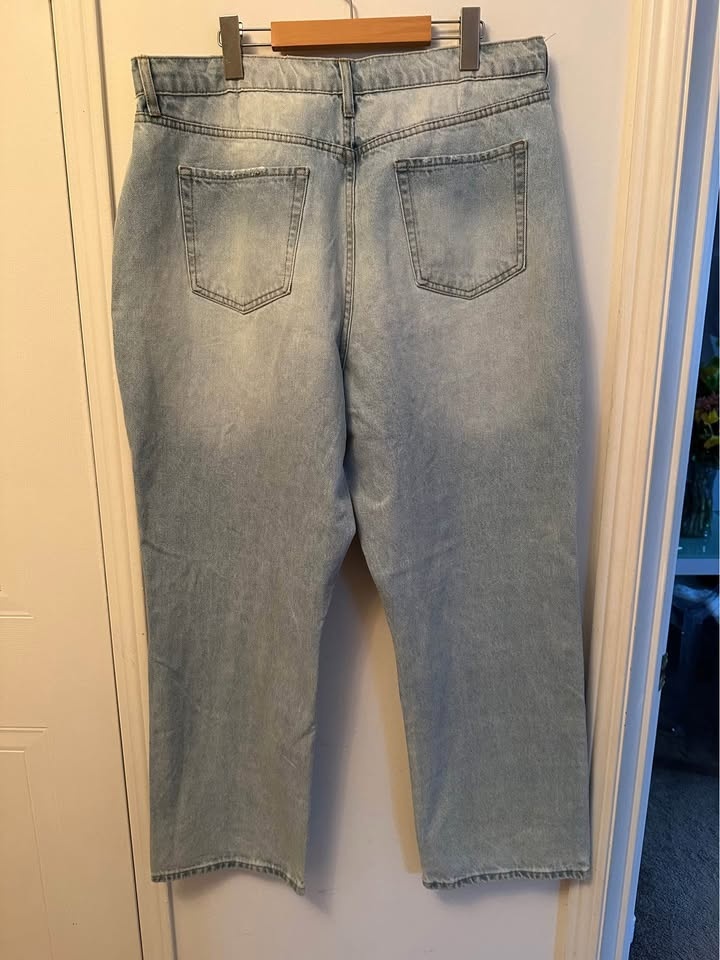 Fashionnova Shredded Straight Jeans, Size 14 Plus, Light Wash - photo 3