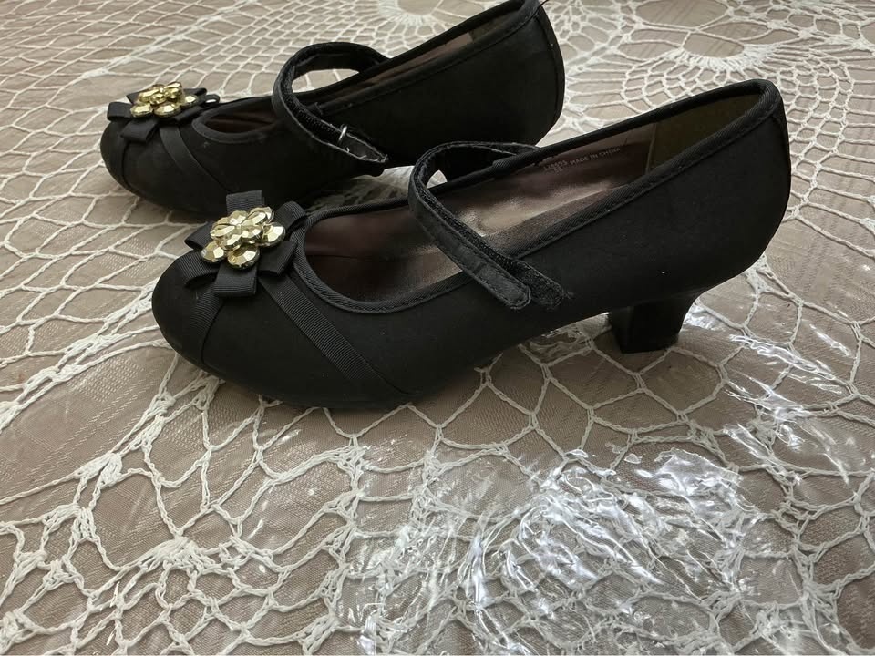 Women's Heels Black Satin Kitten Heels Size 8 🏆 - photo 4