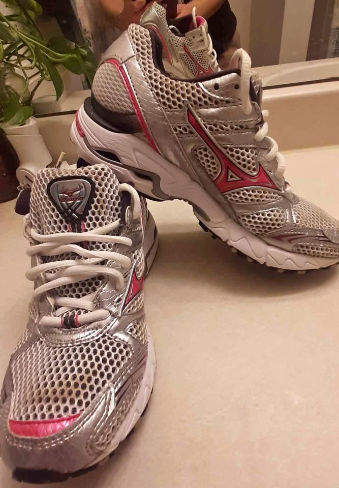 Women's Mizuno Wave Rider 14 Running Shoes🏆