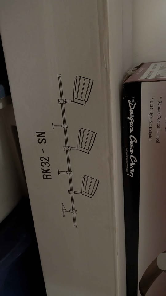 2x Kendal Lighting 48" 3-Light Track Kits - NEW IN BOX - photo 3