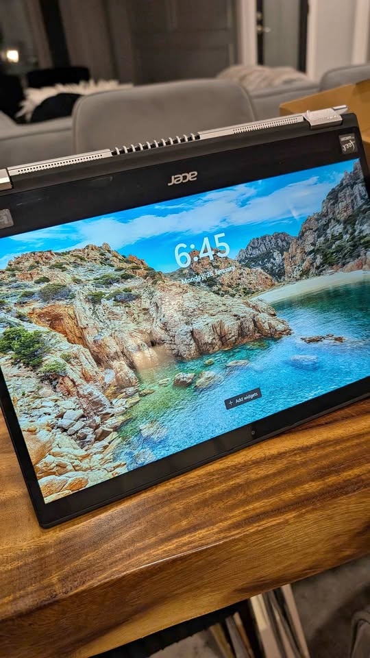 Acer Aspire 5 Spin 14" Touchscreen 2-in-1 Laptop i5/512GB SSD/8G