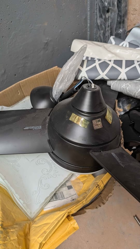 Kendal Lighting MODERNO 36" LED Ceiling Fan - Black - $100 - photo 3