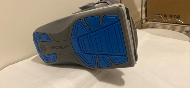 Medium Aircast Walking Fracture Boot - photo 5