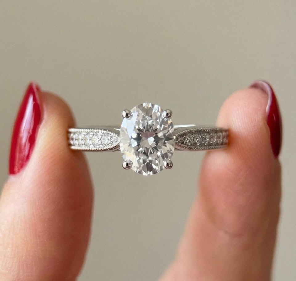 Vintage Hollywood Revival Solitaire Ring