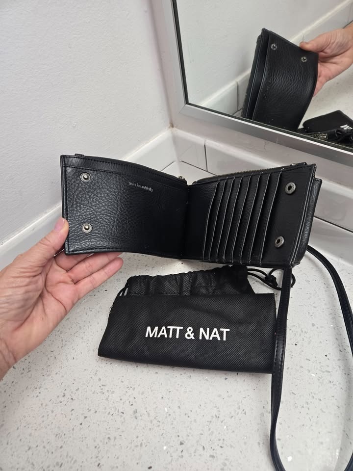 MATT & NAT Crossover Black Cell Phone Holder & Wallet - photo 4