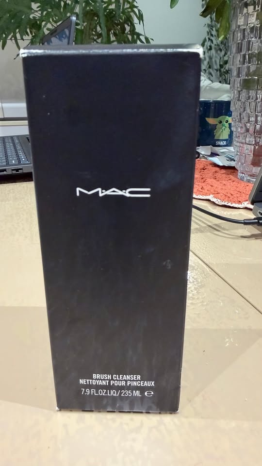 MAC Brush Cleanser – Brand New - photo 3