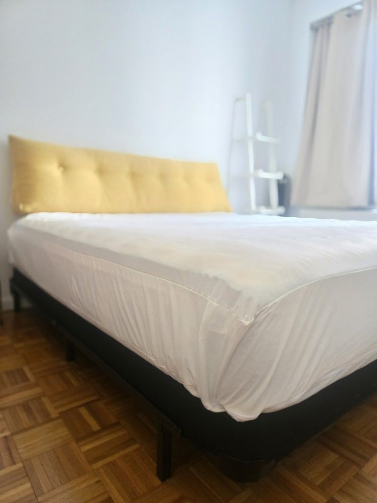 Stearns & Foster Estate Cal King Pillow-Top Mattress + Frame